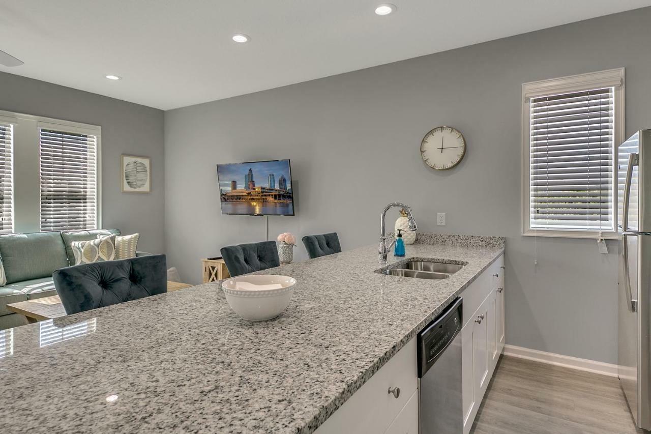 New 3/2 Duplex Minutes From Heart Of Tampa -Unit B Exterior foto